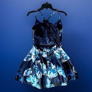 B. Darlin Junior’s Open Back Floral Homecoming Dress - Blue - Size 9/10